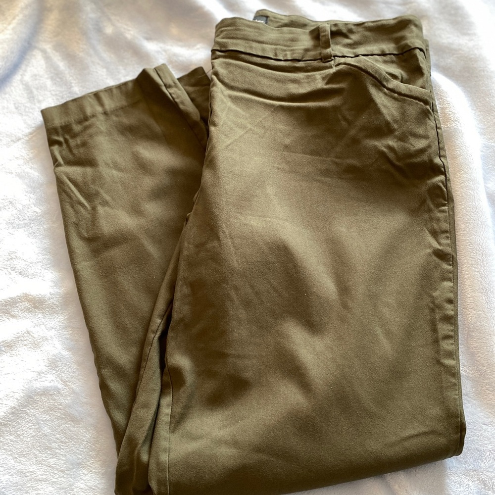 Reitmans Khaki Slim Leg Pants